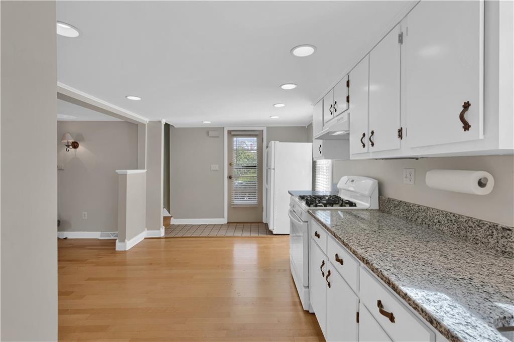 9119 Ridgefell Avenue Pittsburgh, PA 15237 - Photo 12 of 24