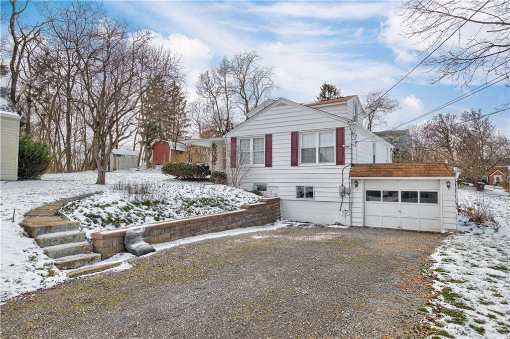 9119 Ridgefell Avenue Pittsburgh, PA 15237 - Photo 3 of 24
