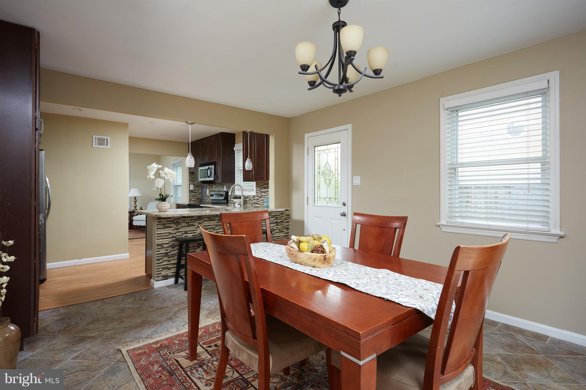 3205 Cofer Road Falls Church, VA 22042 - Photo 10 of 27 Dining Room