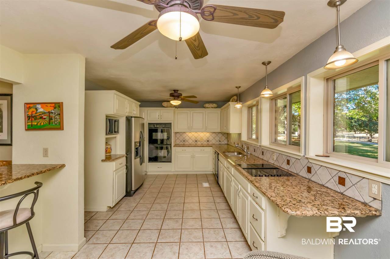 133 Allen Walker Road Grove Hill, AL 36451 - Photo 15 of 46 Kitchen