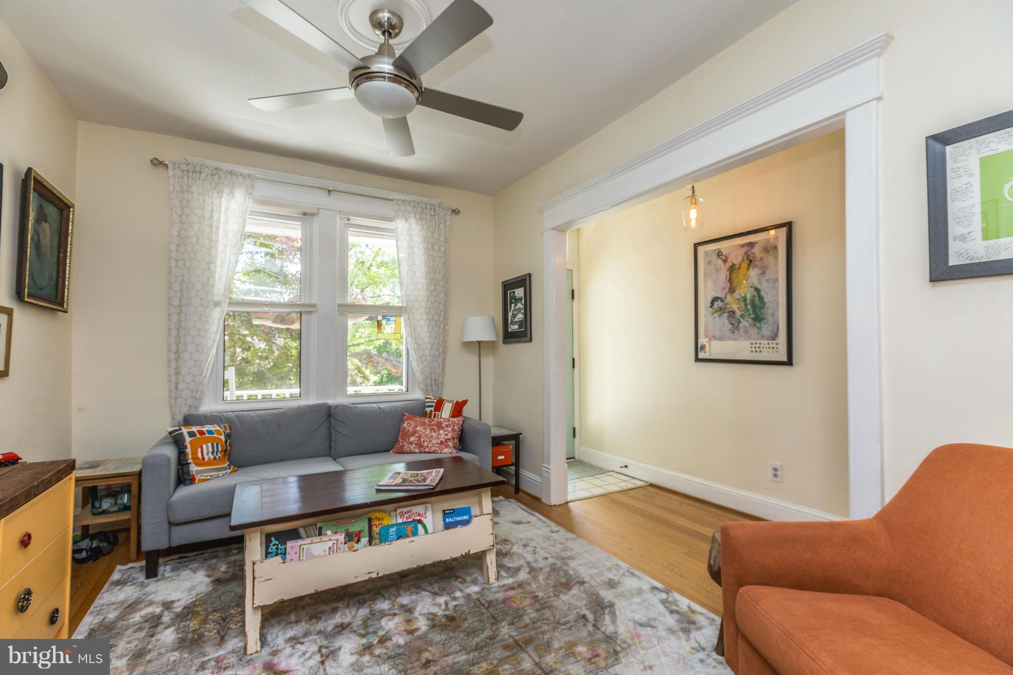 4528 Keswick Road Baltimore, MD 21210 - Photo 4 of 30 Living Room
