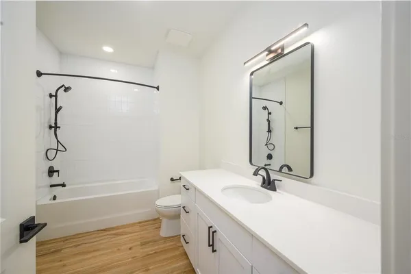 $2,350 | 419 Southeast 1st Avenue, Unit 102, Ocala, FL 34471