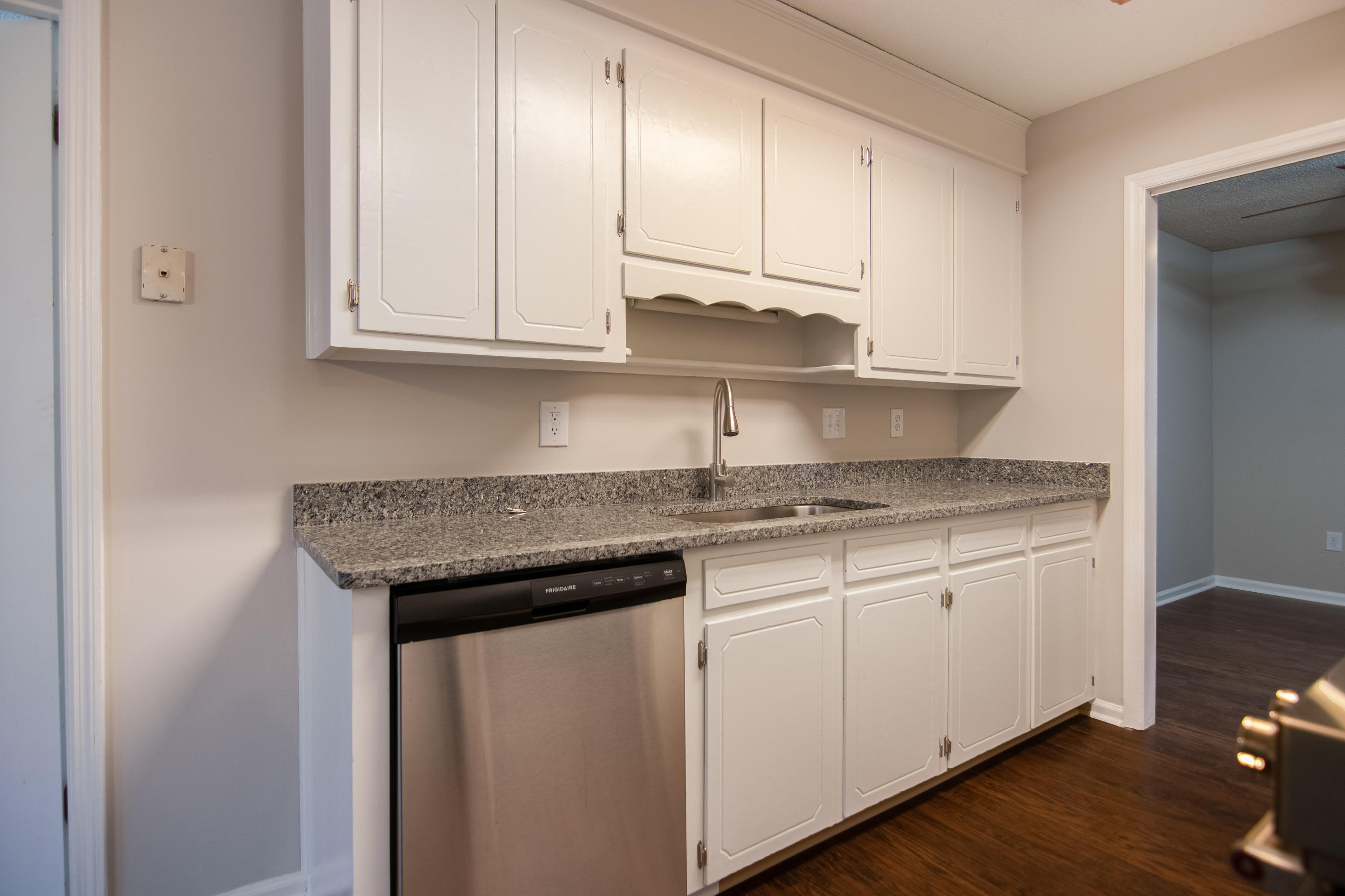 304 Longleaf Road Summerville, SC 29486 - Photo 14 of 16 IMG_4330-Edit