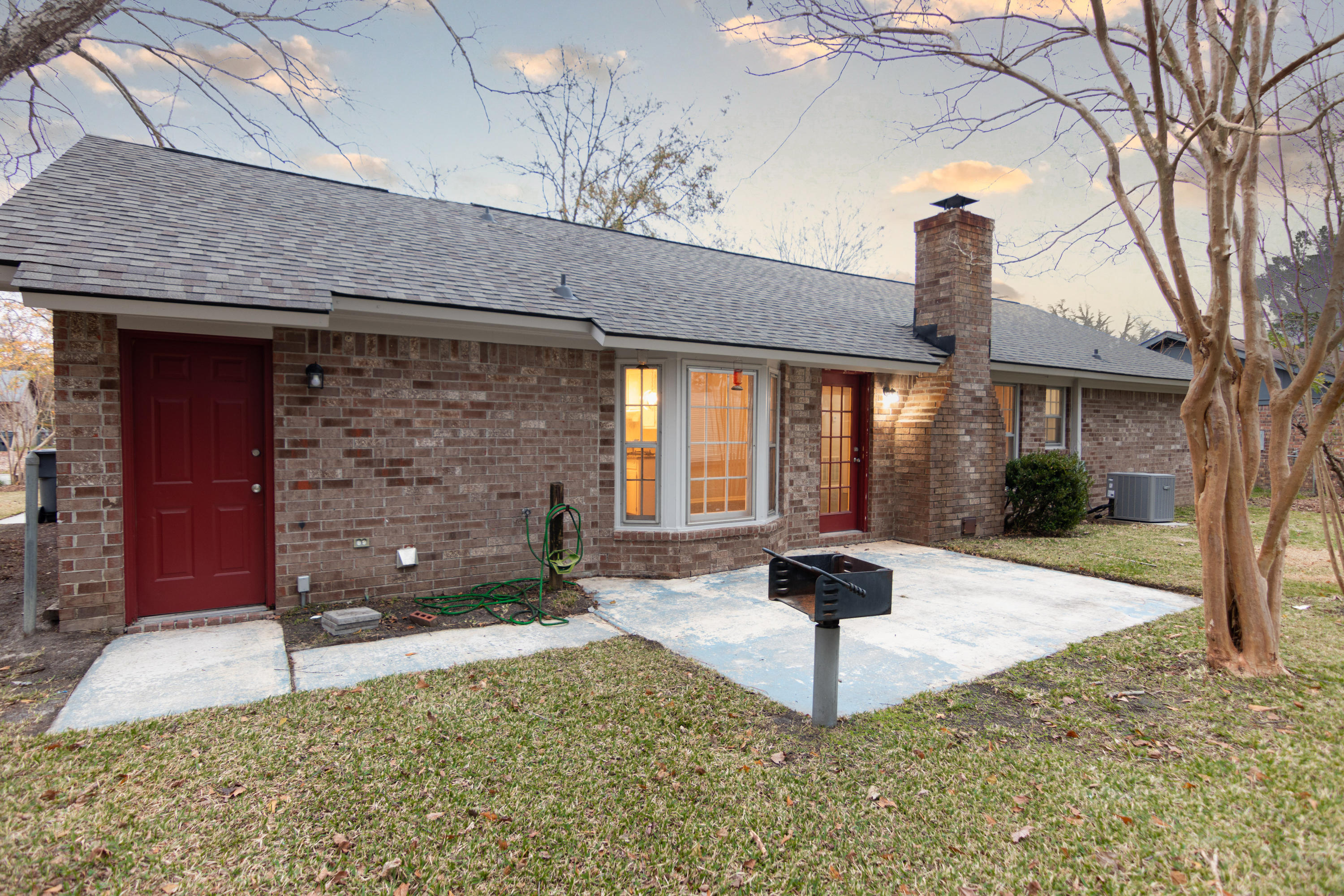 304 Longleaf Road Summerville, SC 29486 - Photo 4 of 16 IMG_4433-Edit
