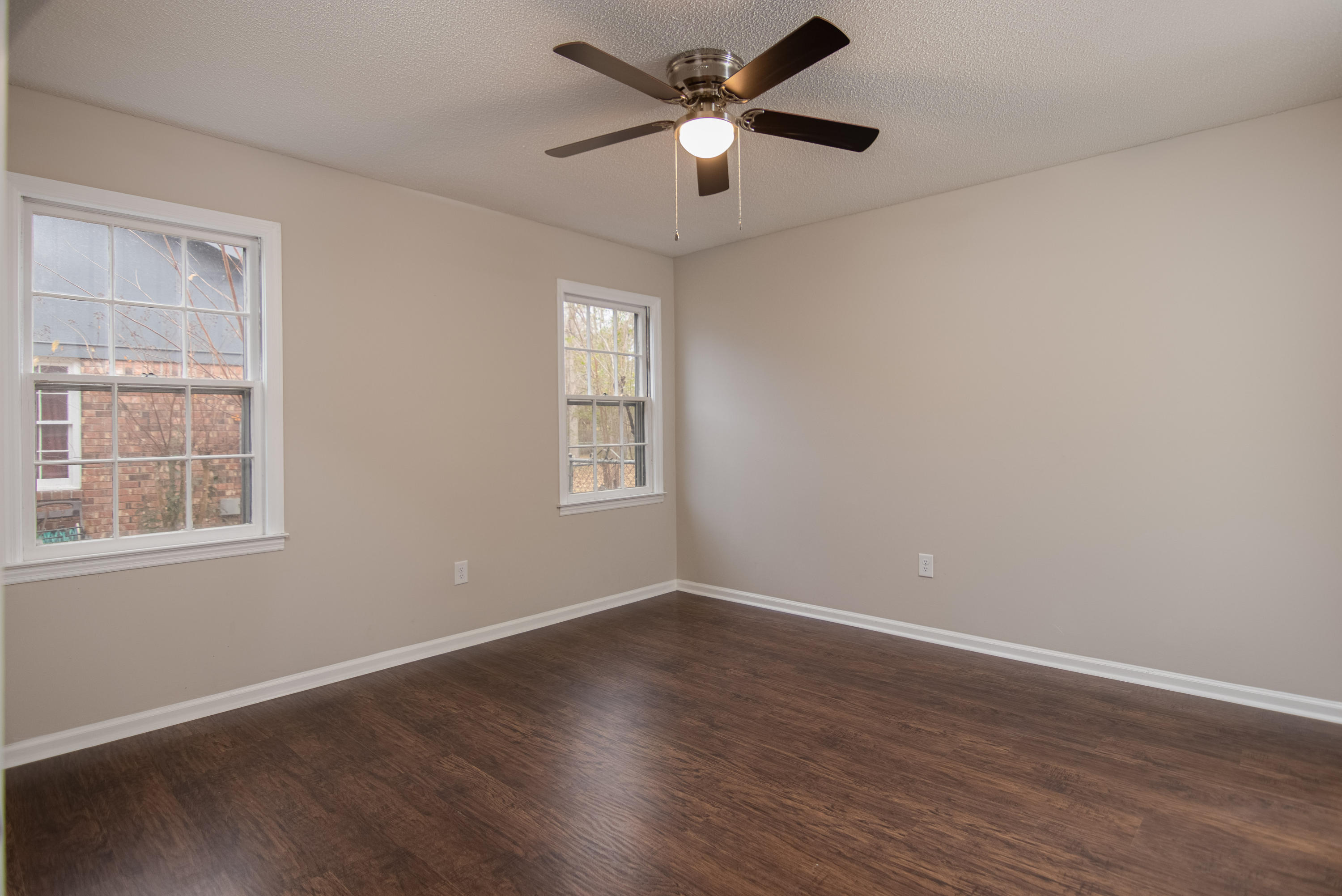 304 Longleaf Road Summerville, SC 29486 - Photo 10 of 16 IMG_4398-Edit