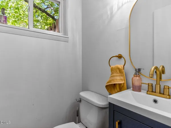 $275,000 | 220 Elizabeth Street, Unit A3, Chapel Hill, NC 27514
