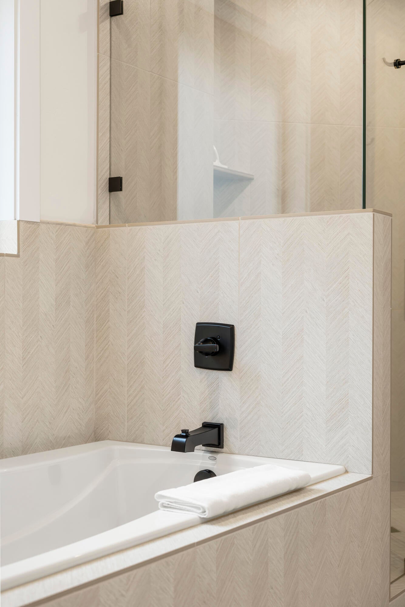 56302 Sable Rock Loop, Unit 255 Bend, OR 97707 - Photo 26 of 65 35-Bathroom
