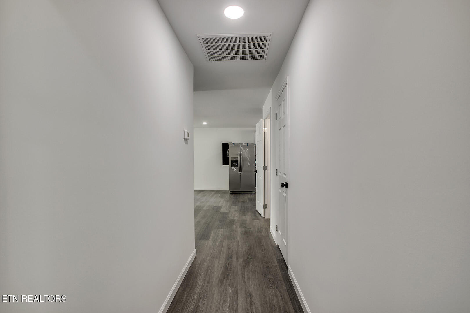 4835 Highway 30 Decatur, TN 37322 - Photo 22 of 29 22_StateHighway30W_4835_BedroomHall02