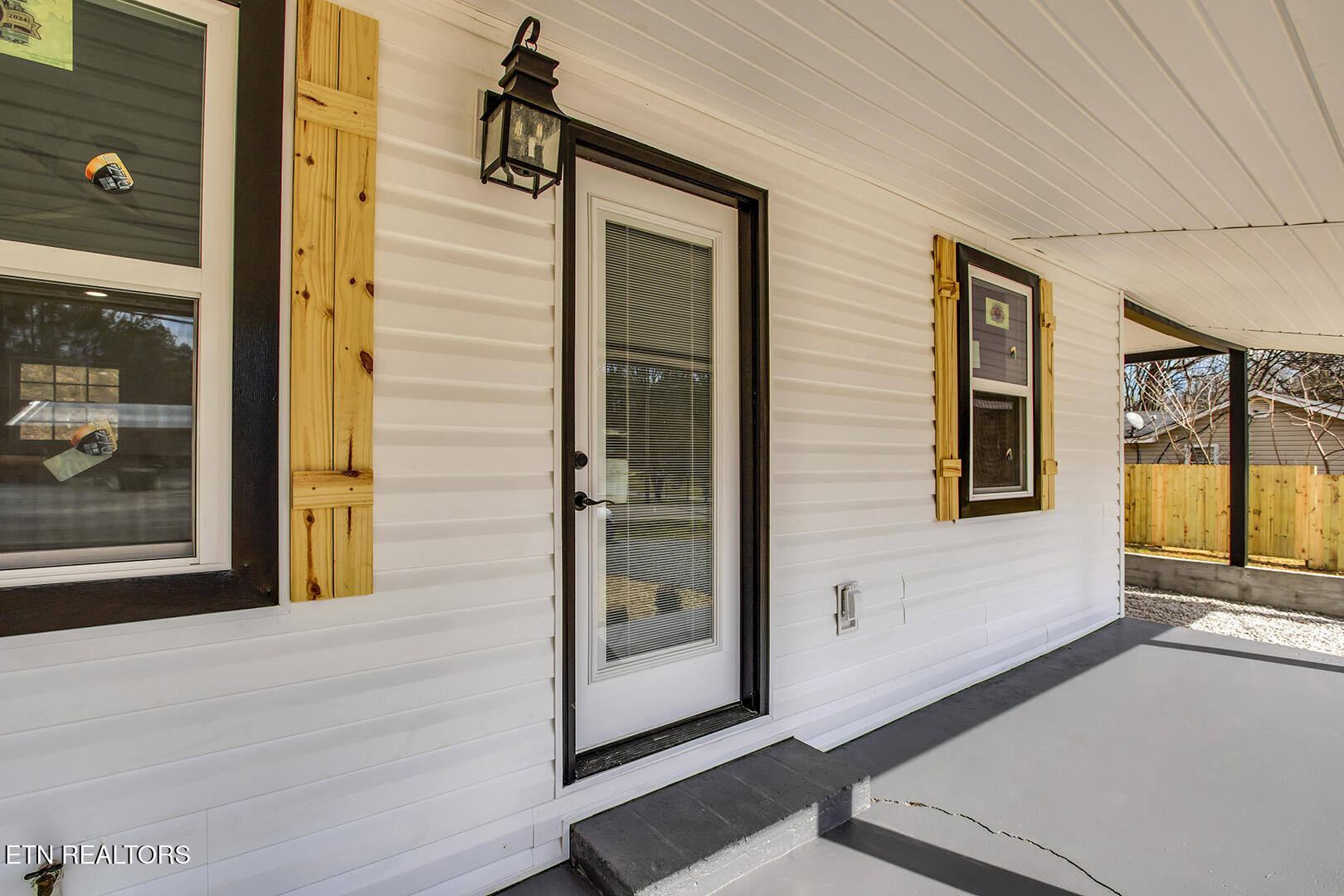 4835 Highway 30 Decatur, TN 37322 - Photo 6 of 29 06_StateHighway30W_4835_FrontPorch02