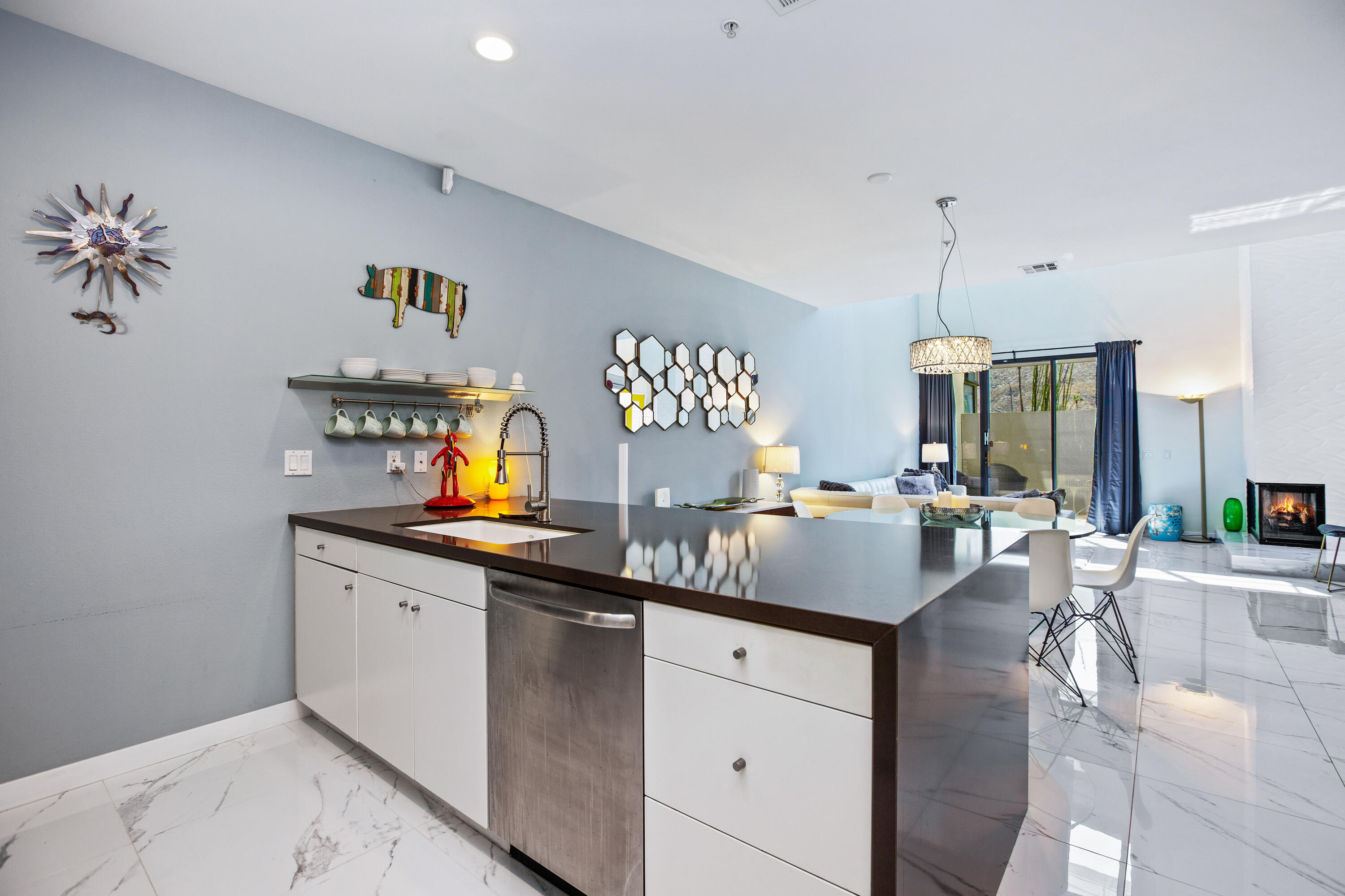 685 East Arenas Road Palm Springs, CA 92262 - Photo 15 of 33 13