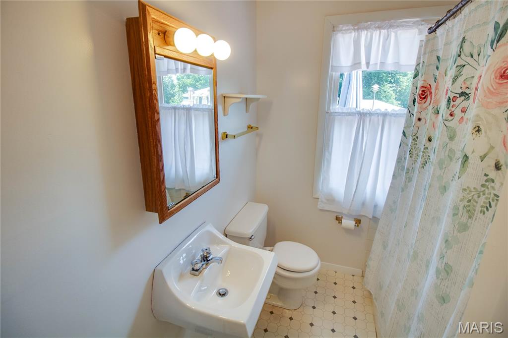 510 Summit Street Alton, IL 62002 - Photo 17 of 28