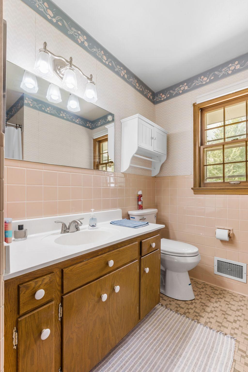 413 Whitegate Lane Wayzata, MN 55391 - Photo 33 of 48