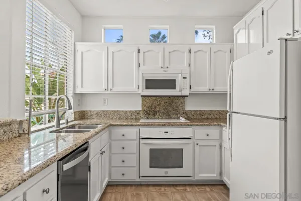 $699,000 | 12650 Springbrook Drive, Unit A, San Diego, CA 92128