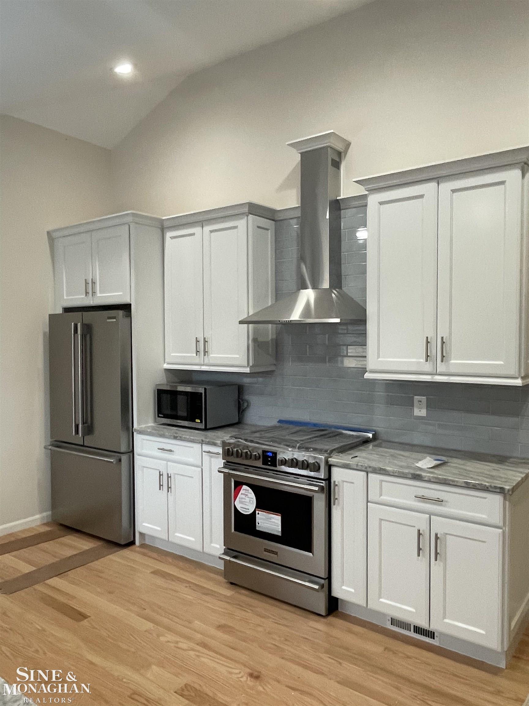 535 Hampton Road Grosse Pointe Woods, MI 48236 - Photo 5 of 13