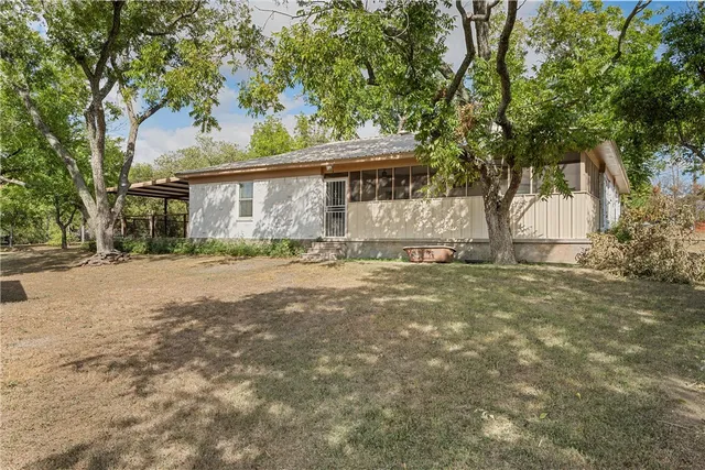 $399,000 | 1101 Marable Street, West, TX 76691