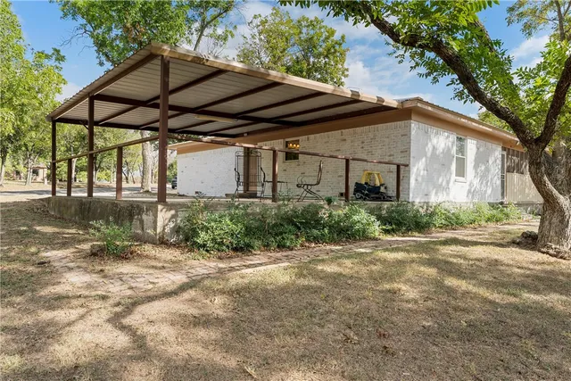 $399,000 | 1101 Marable Street, West, TX 76691