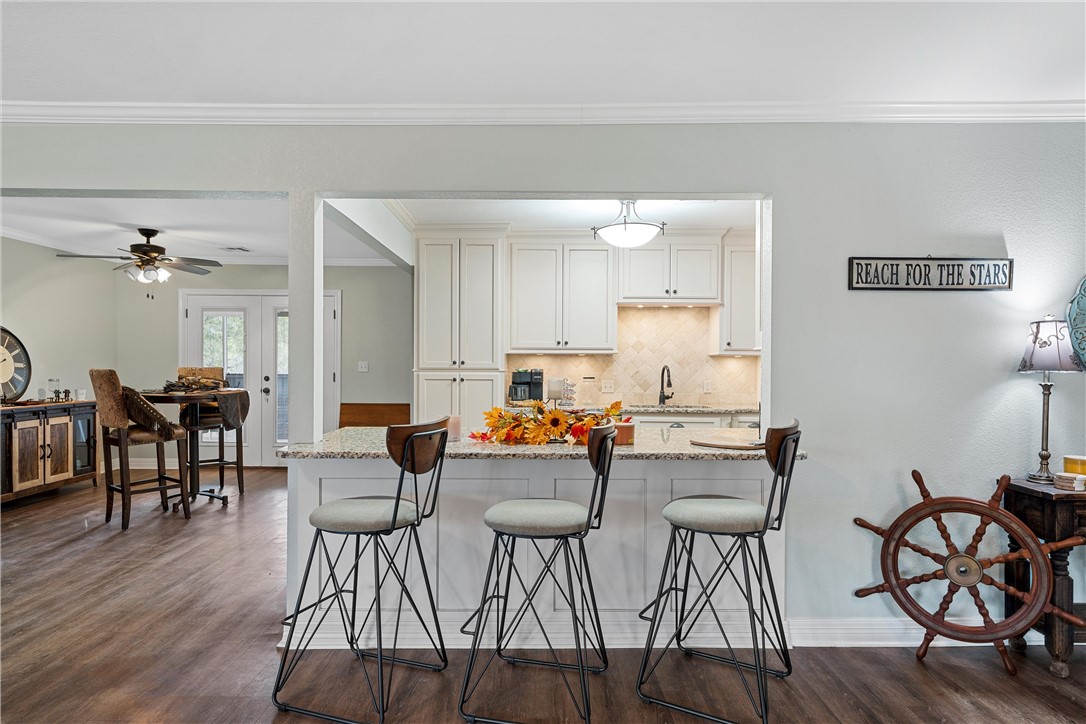 1101 Marable Street West, TX 76691 - Photo 8 of 29