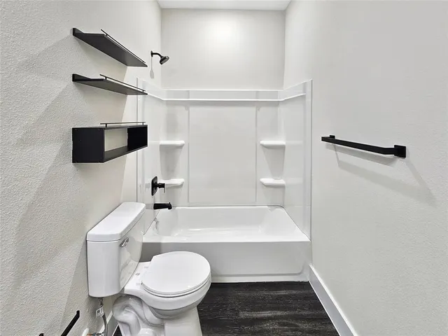 $225,000 | 187 Harris Boulevard, Malakoff, TX 75148