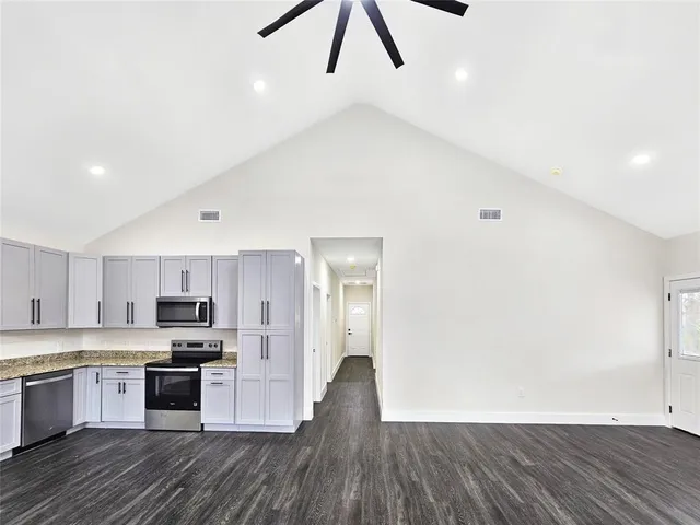 $225,000 | 187 Harris Boulevard, Malakoff, TX 75148