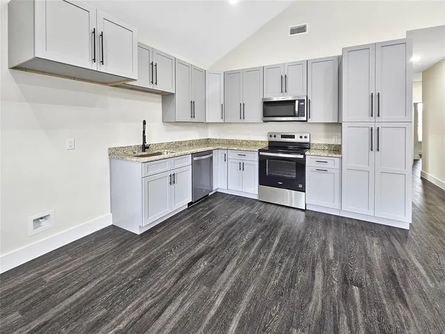 $225,000 | 187 Harris Boulevard, Malakoff, TX 75148