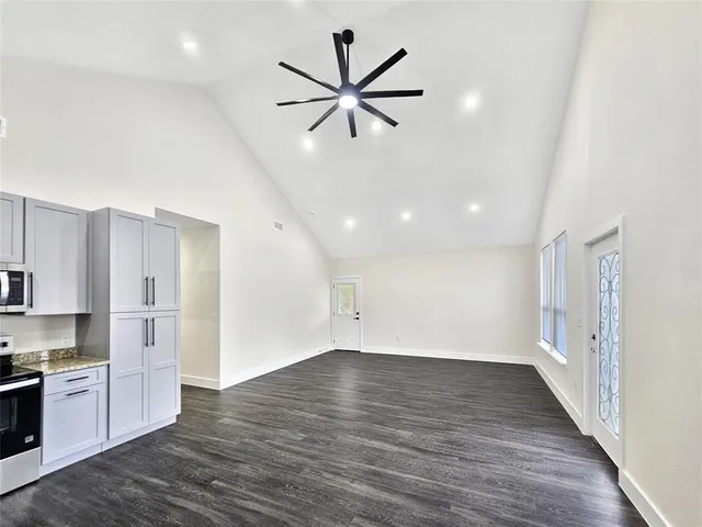 $225,000 | 187 Harris Boulevard, Malakoff, TX 75148