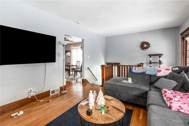 $275,000 | 110 Armin Place, Buffalo, NY 14210