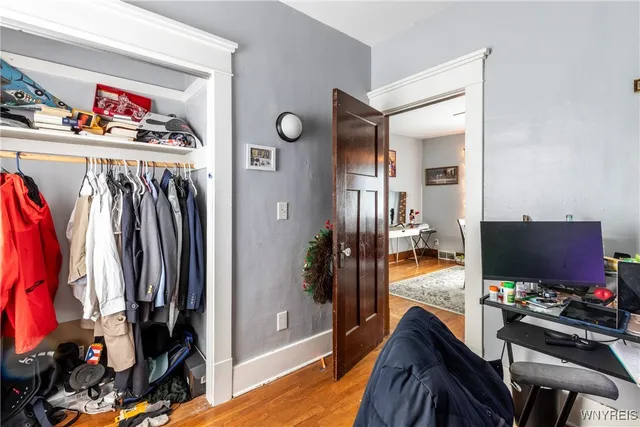 $275,000 | 110 Armin Place, Buffalo, NY 14210