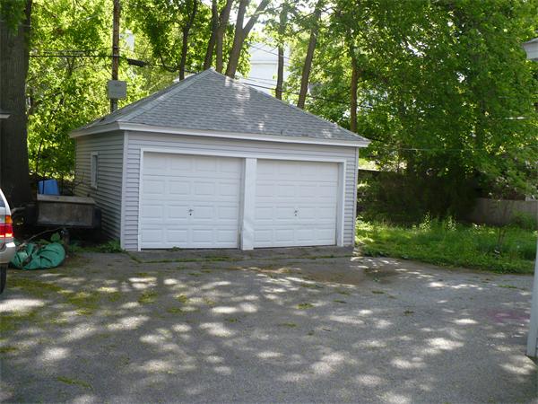100 Coolidge Road Worcester, MA 01602 - Photo 5 of 16 Gallery Image 5