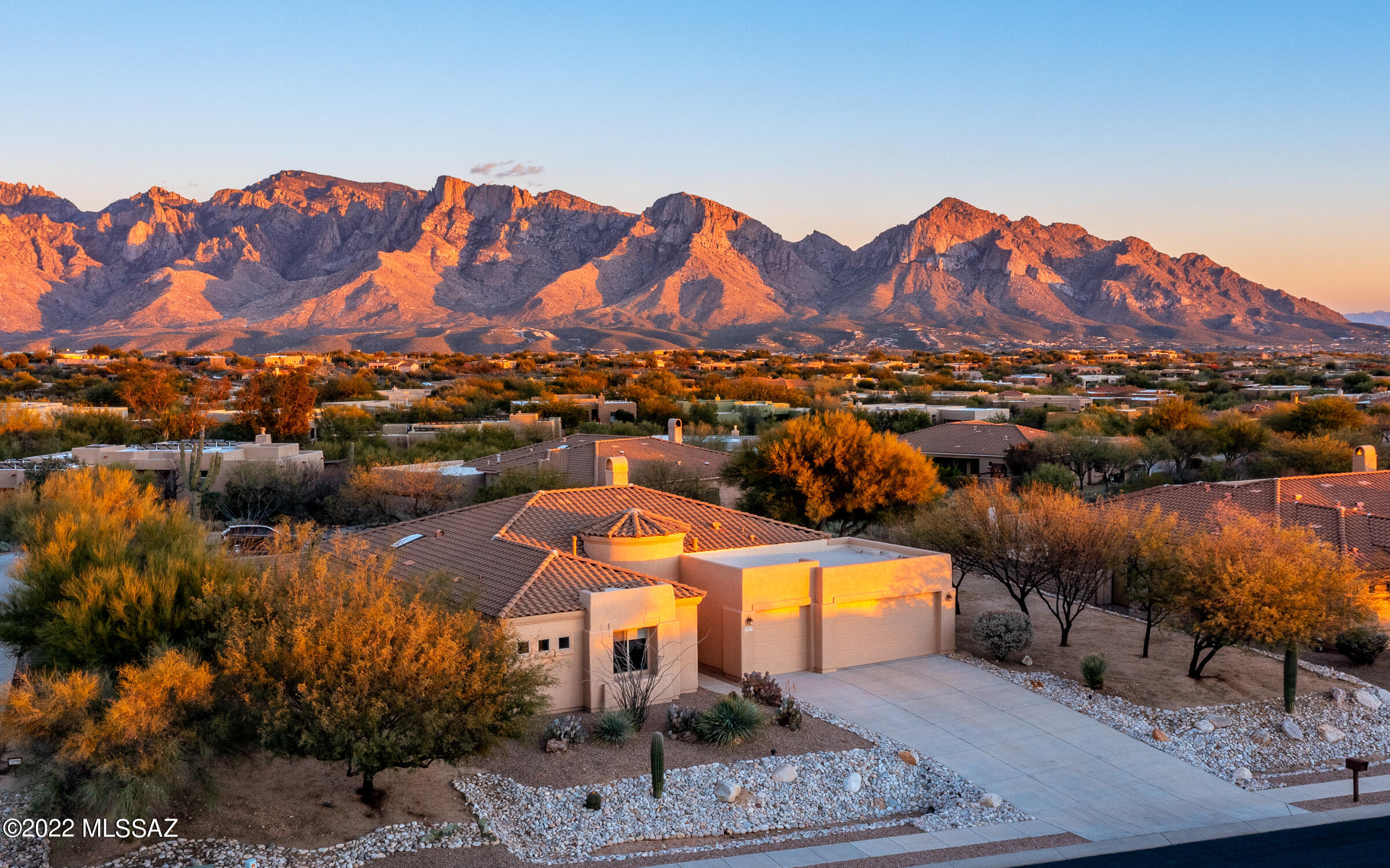 12658 North Yellow Bird Road Tucson, AZ 85755 - Photo 1 of 44