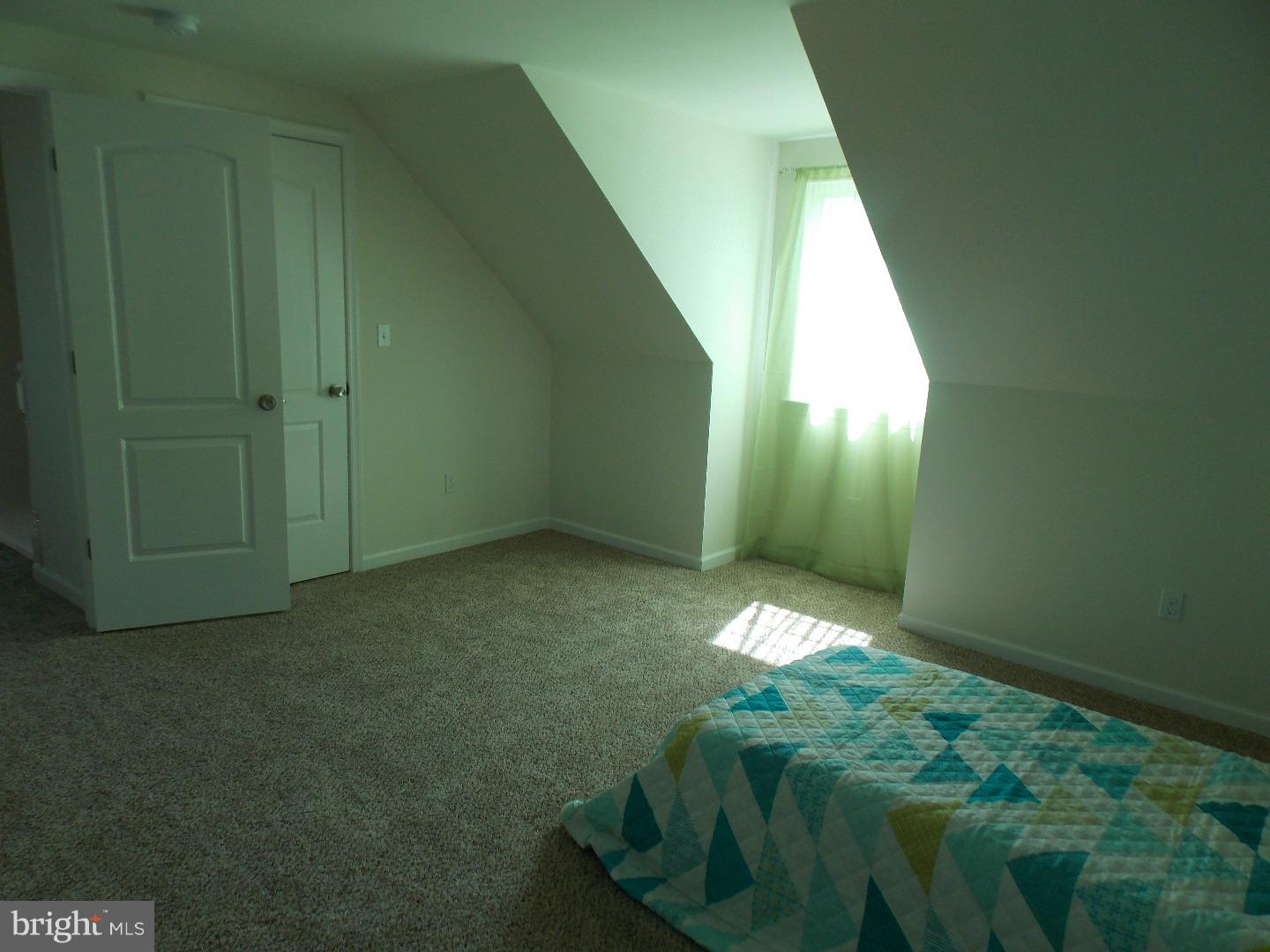 4 Crystal Road Levittown, PA 19057 - Photo 15 of 19