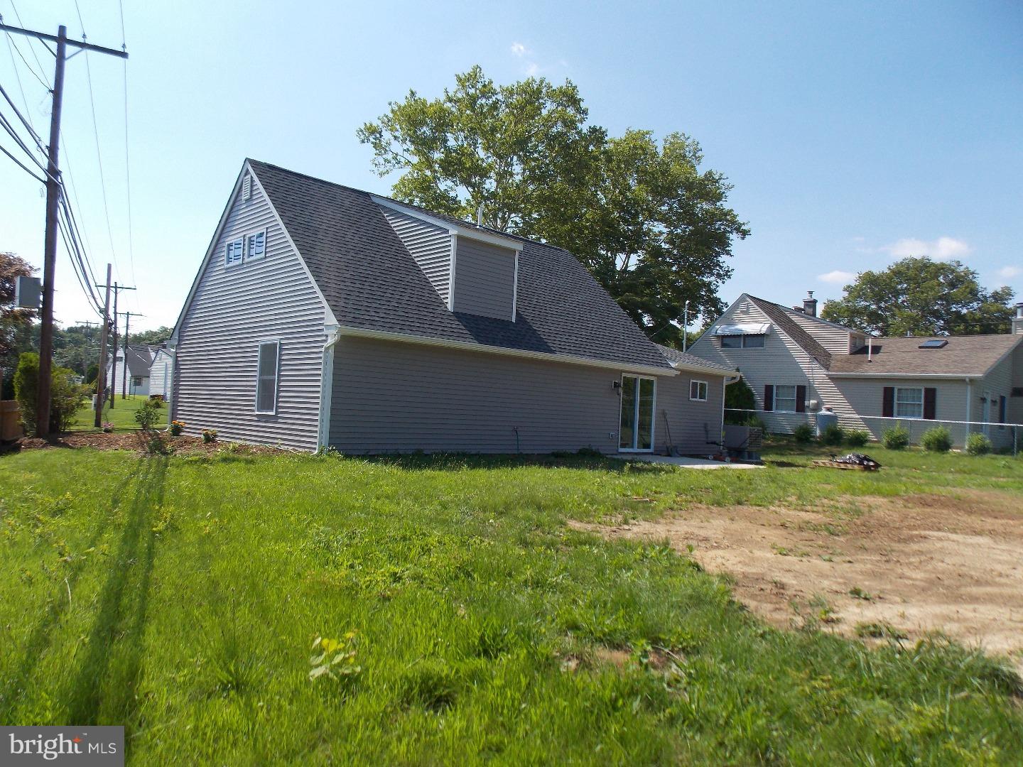 4 Crystal Road Levittown, PA 19057 - Photo 18 of 19