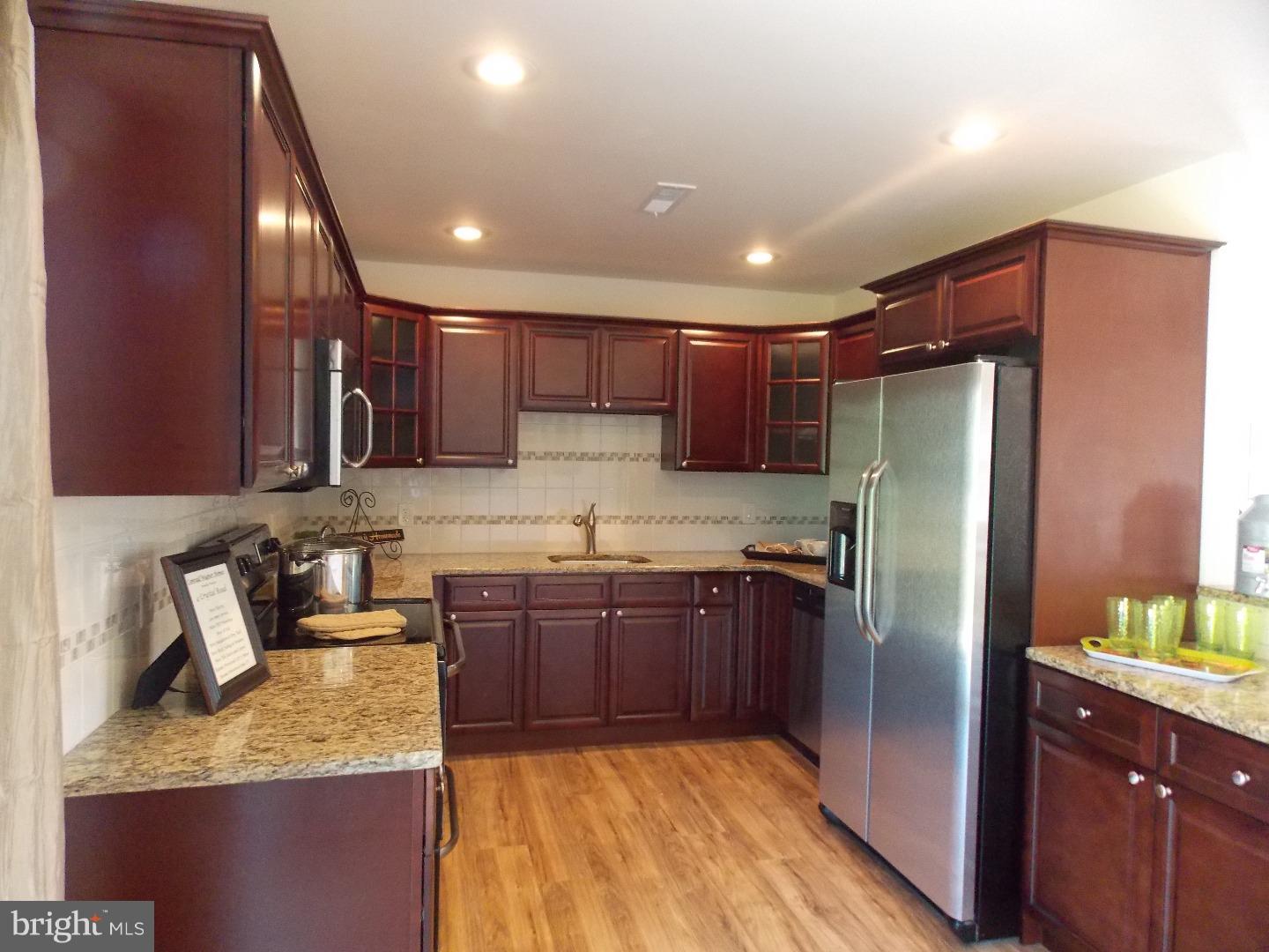 4 Crystal Road Levittown, PA 19057 - Photo 3 of 19