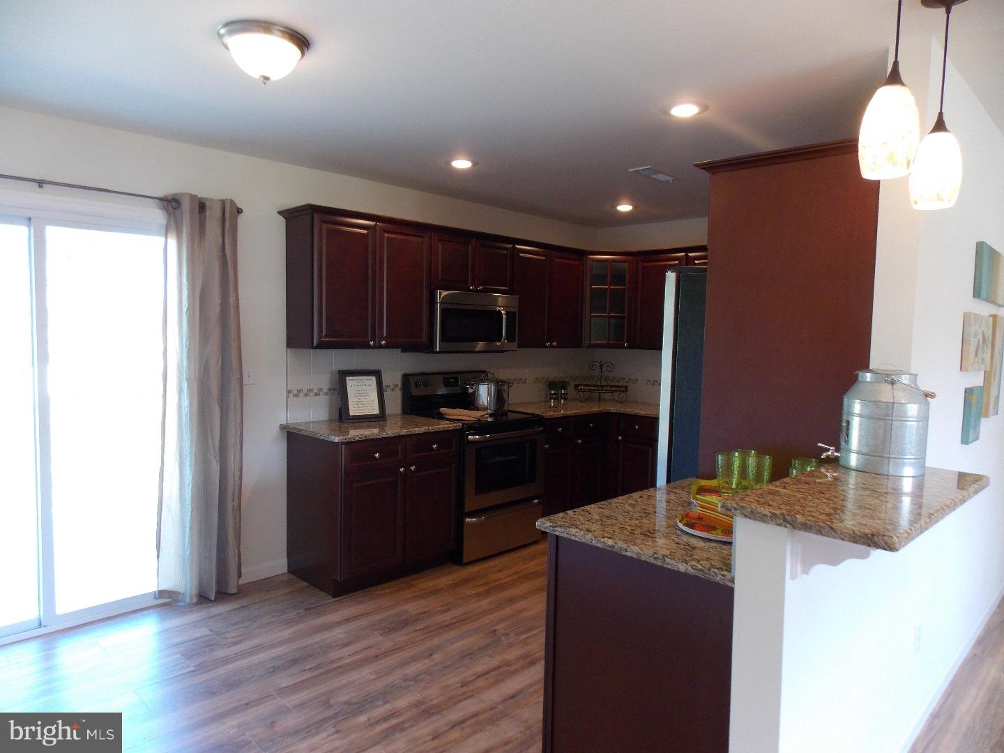 4 Crystal Road Levittown, PA 19057 - Photo 6 of 19