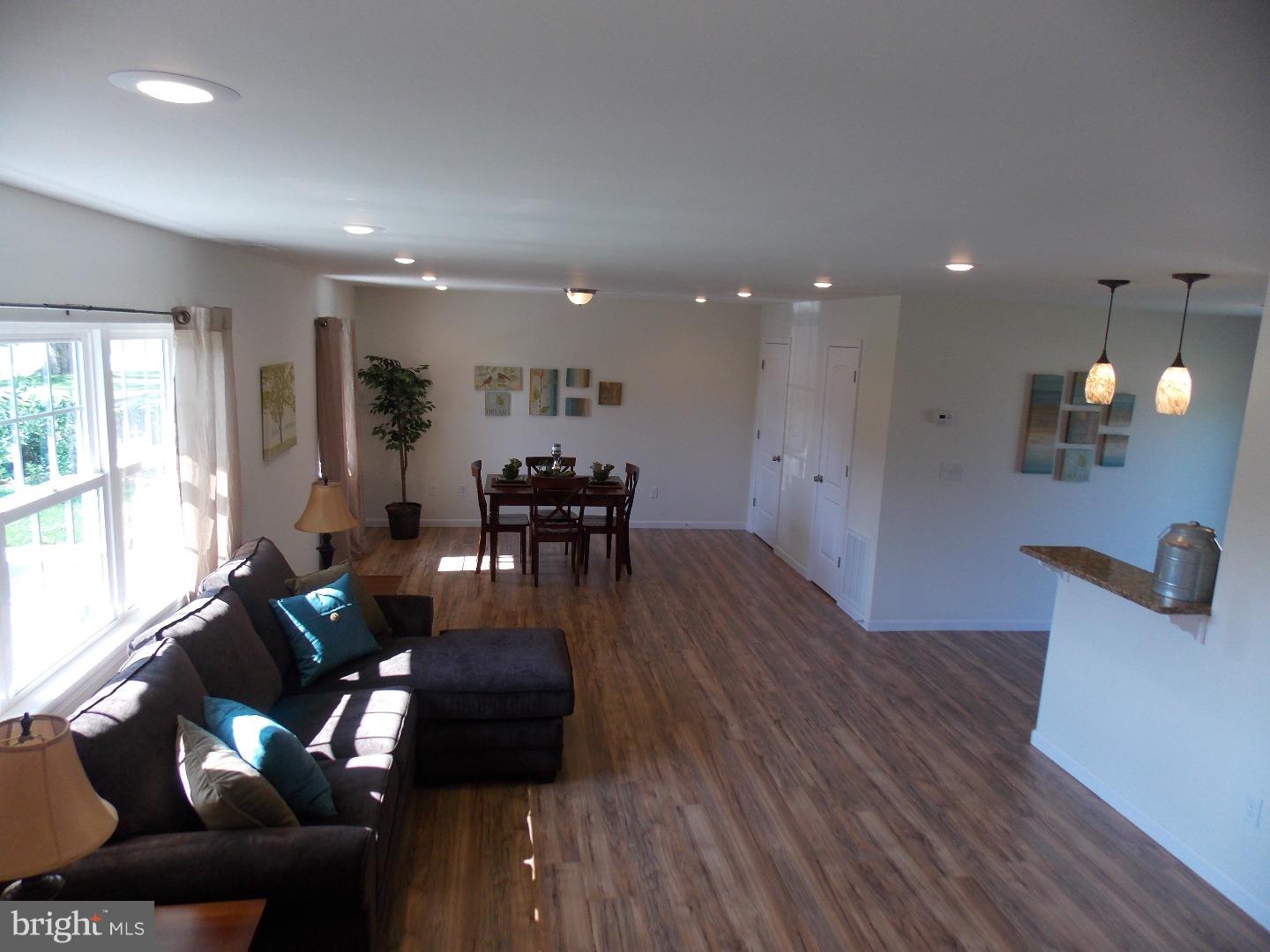4 Crystal Road Levittown, PA 19057 - Photo 7 of 19
