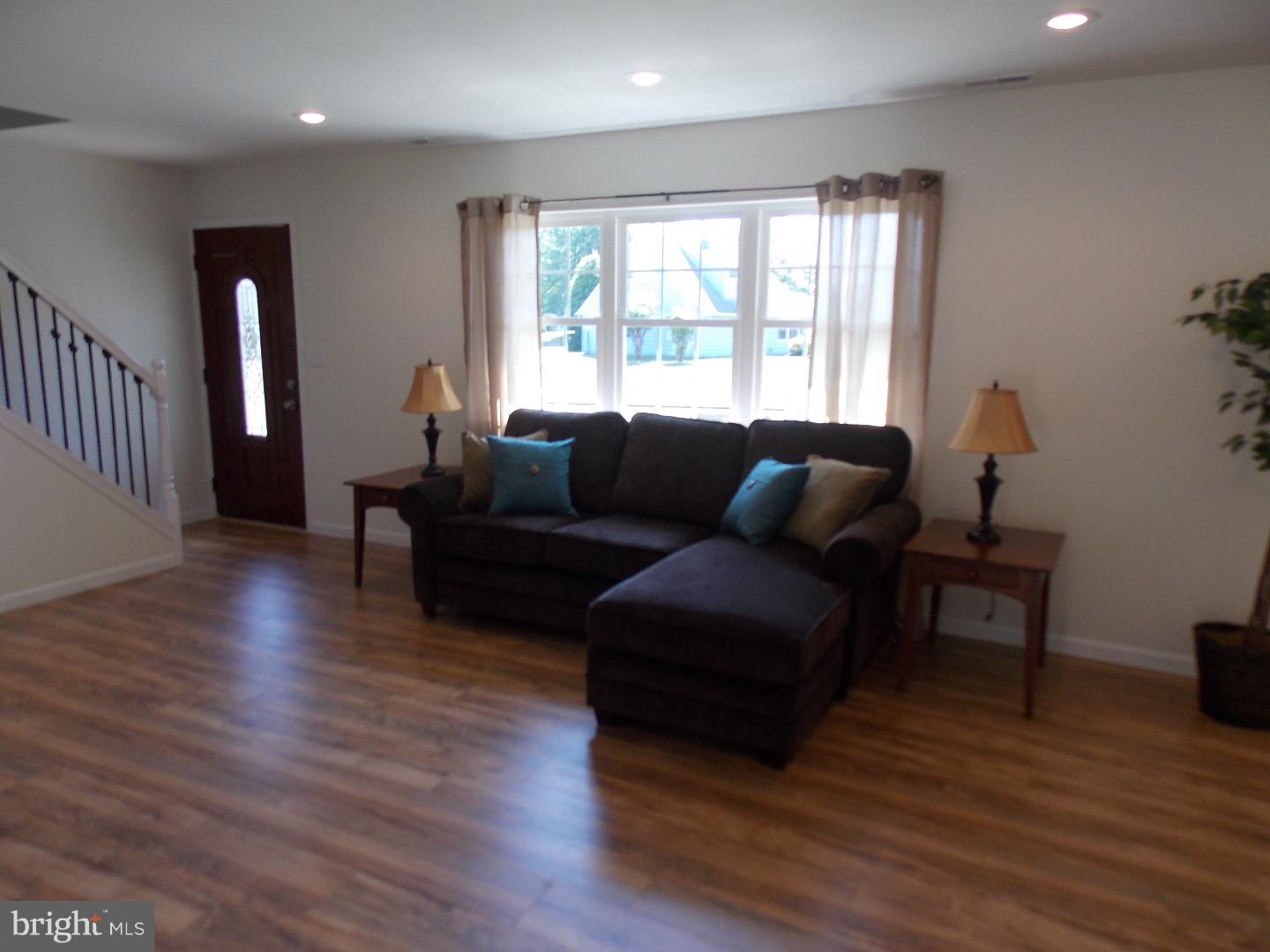 4 Crystal Road Levittown, PA 19057 - Photo 8 of 19
