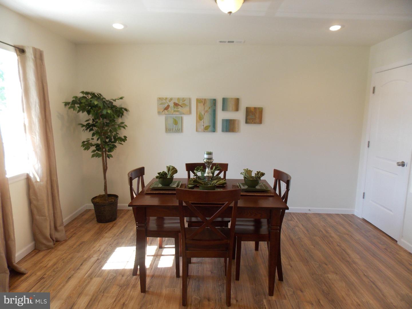4 Crystal Road Levittown, PA 19057 - Photo 9 of 19
