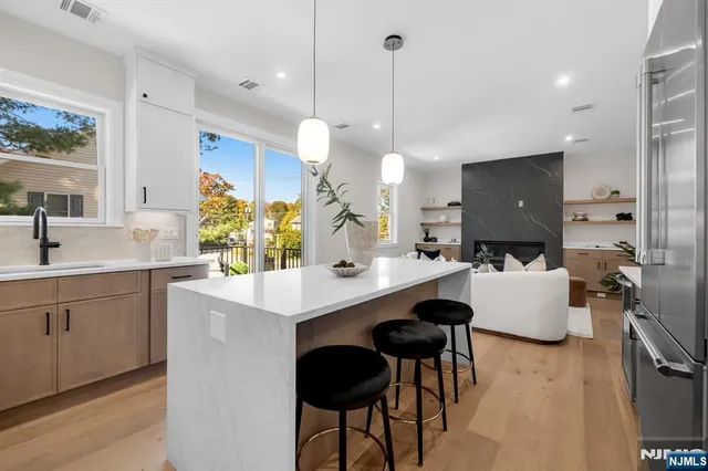 $1,150,000 | 98 West Main Street, Ramsey, NJ 07446