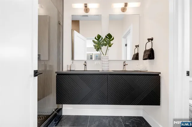 $1,150,000 | 98 West Main Street, Ramsey, NJ 07446