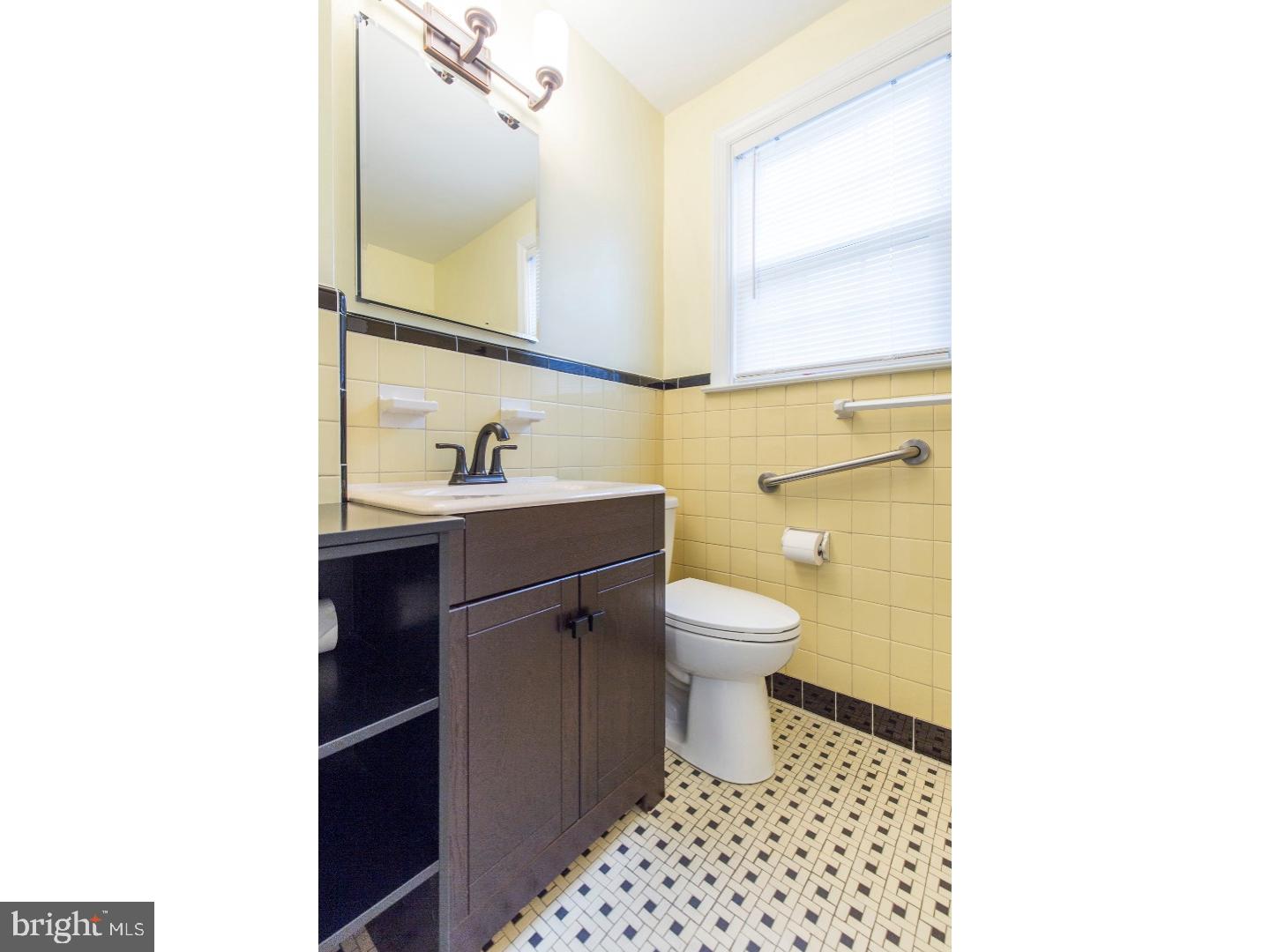 434 Kent Road Springfield, PA 19064 - Photo 16 of 25 Bathroom