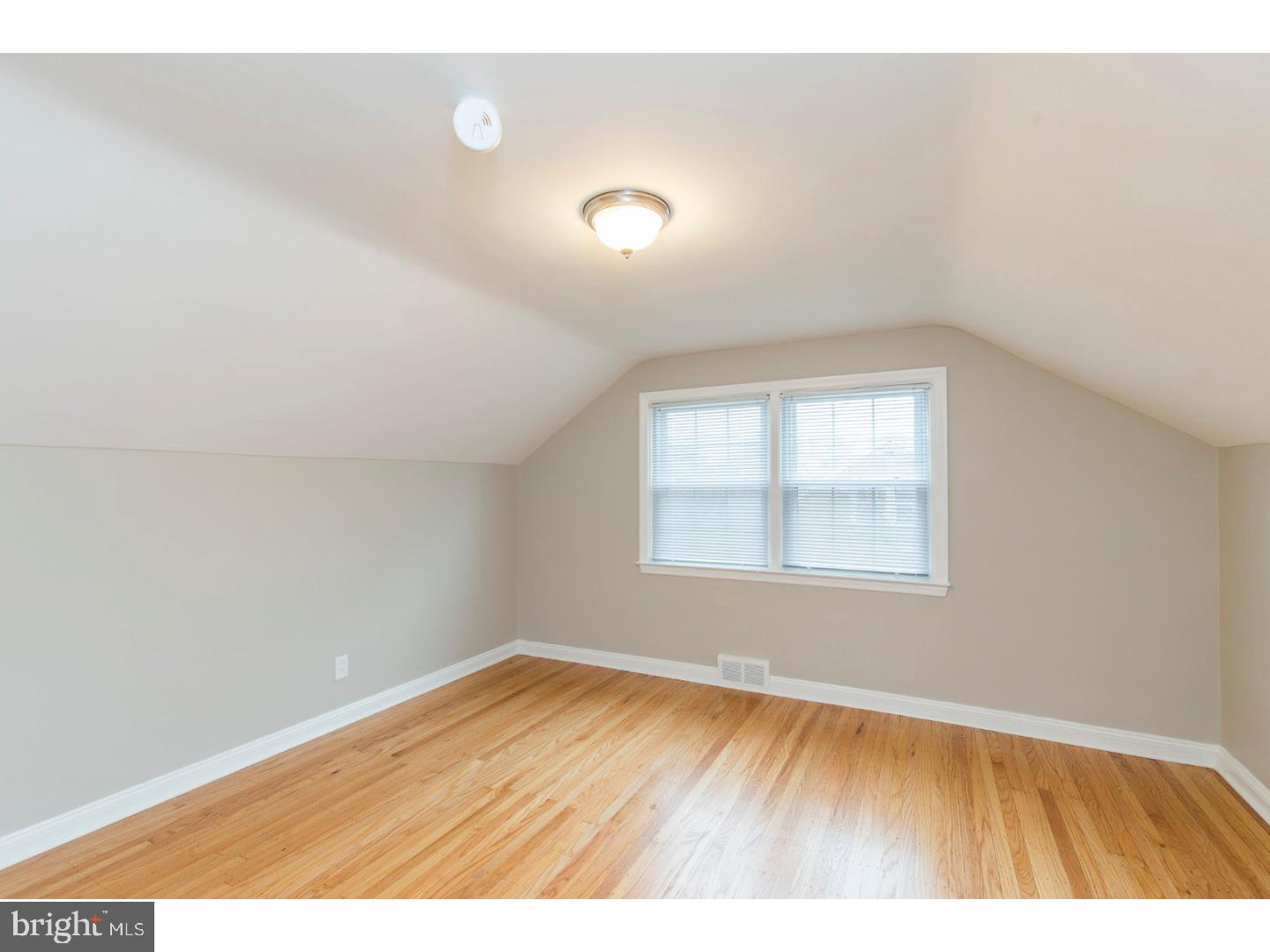 434 Kent Road Springfield, PA 19064 - Photo 19 of 25 Bedroom - Main
