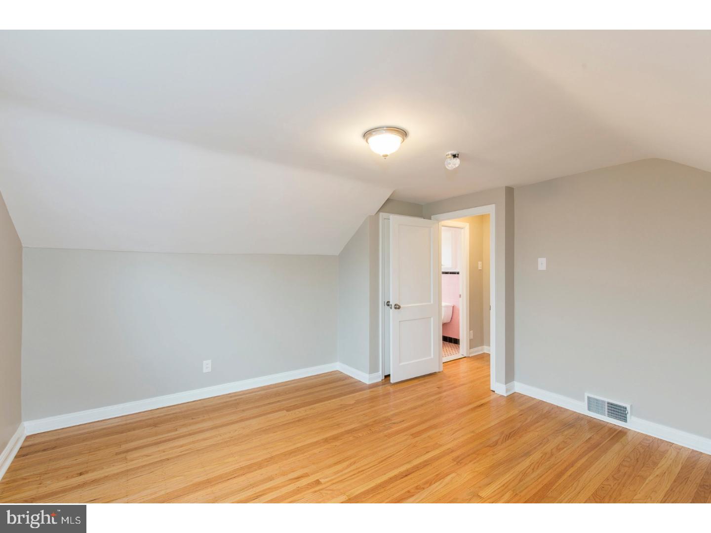 434 Kent Road Springfield, PA 19064 - Photo 20 of 25 Bedroom - Main