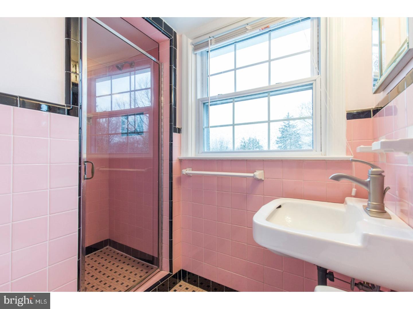 434 Kent Road Springfield, PA 19064 - Photo 21 of 25 Bathroom