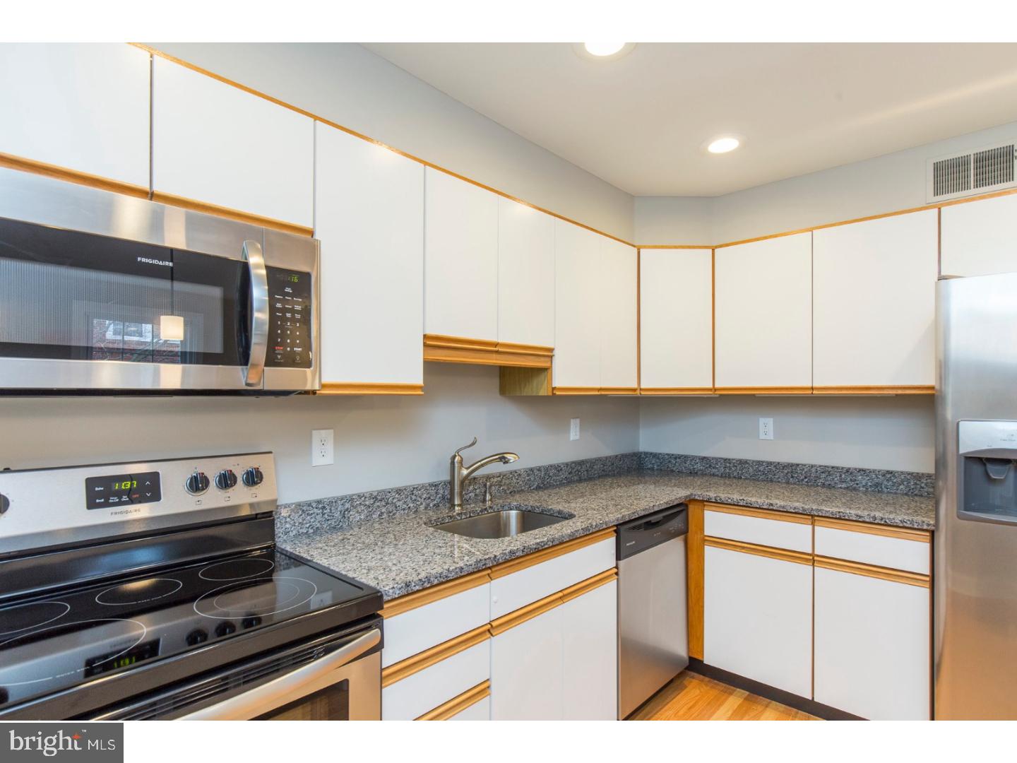 434 Kent Road Springfield, PA 19064 - Photo 9 of 25 Kitchen