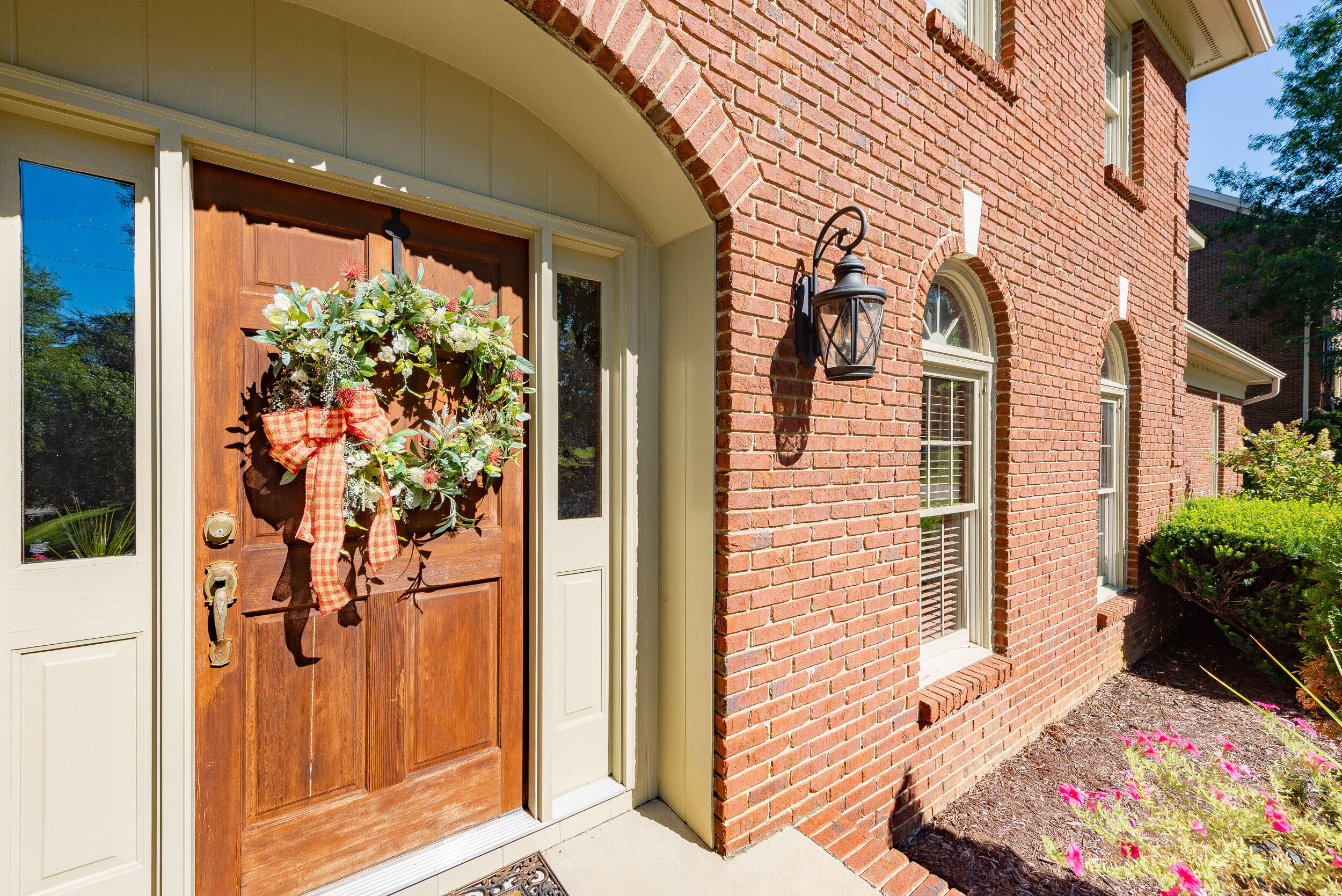 101 Partridge Place Kingsport, TN 37663 - Photo 5 of 50 Entry/Front Porch