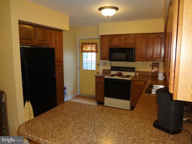 143 East Red Hill Road Conowingo, MD 21918 - Photo 11 of 23 Kitchen