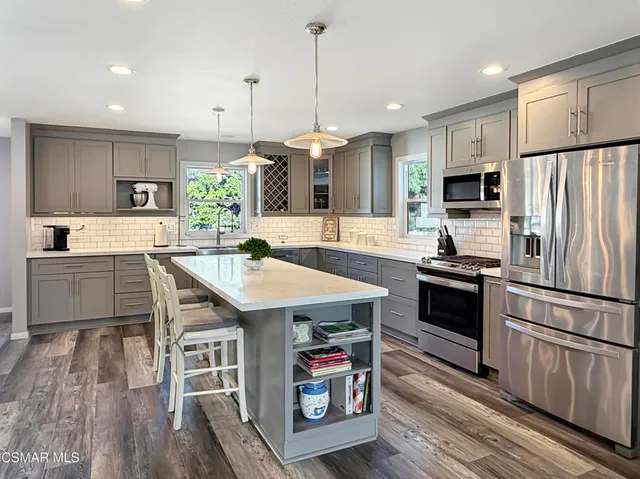 $1,320,000 | 91 Calle Escalon, Camarillo, CA 93010