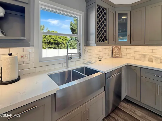 $1,320,000 | 91 Calle Escalon, Camarillo, CA 93010