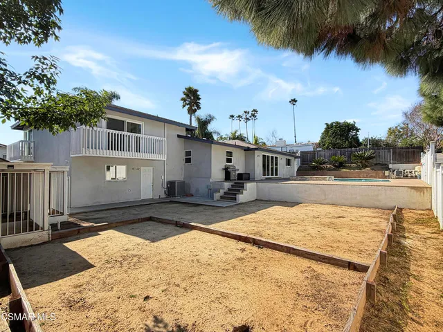 $1,320,000 | 91 Calle Escalon, Camarillo, CA 93010