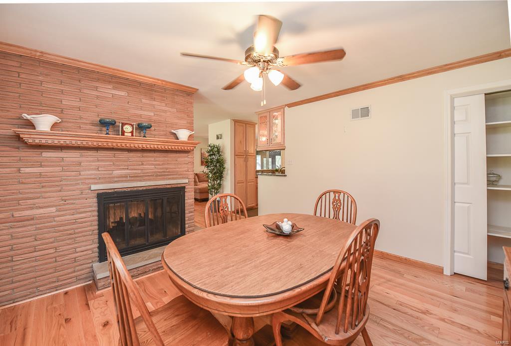 5382 Kerth Road St. Louis, MO 63128 - Photo 11 of 63 Gallery Image 11