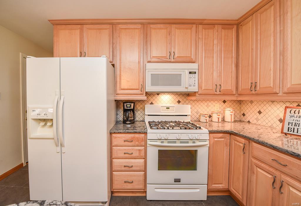 5382 Kerth Road St. Louis, MO 63128 - Photo 16 of 63 Gallery Image 16